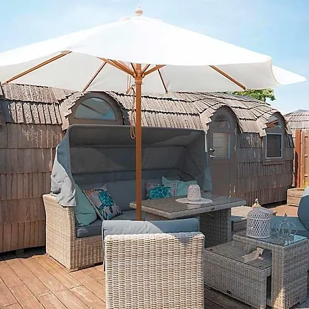 Iglu Auf Der Dachterrasse Hotel Elbe-Parey