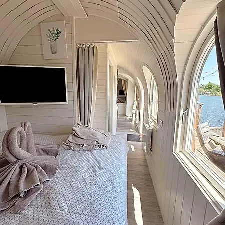 Hotel Iglu Auf Der Dachterrasse *